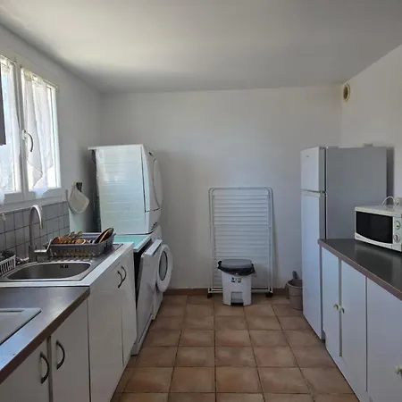 1st Floor Beachfront With Stunning Views *